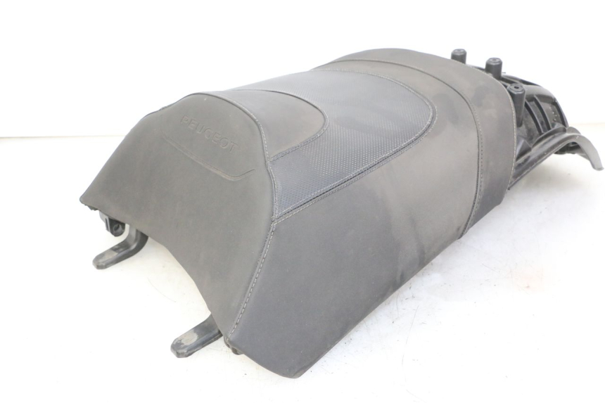 photo de REAR SEAT PEUGEOT SATELIS 125 (2013 - 2018) - Additional view of the item