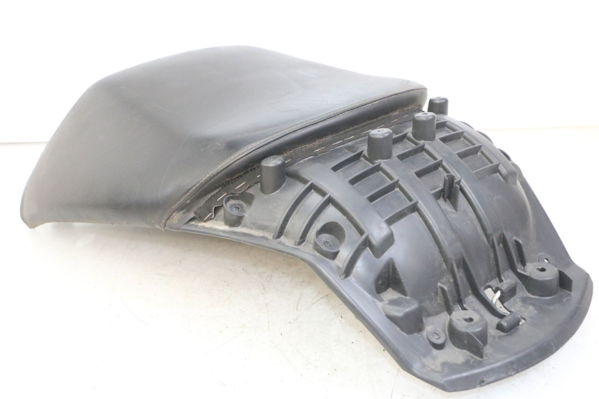 photo de REAR SEAT PEUGEOT SATELIS COMPRESSOR K15 125 (2006 - 2009) - Component zoom