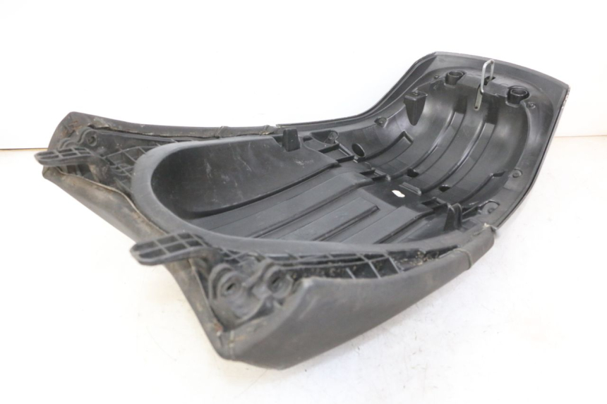 photo de REAR SEAT PEUGEOT SATELIS 125 (2013 - 2018) - Component detail