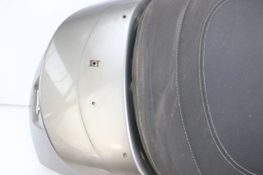 photo de REAR SEAT PEUGEOT SATELIS 125 (2013 - 2018) - Alternative angle