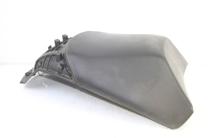 photo de REAR SEAT PEUGEOT SATELIS 250 (2006 - 2012) - Zoom on usage condition