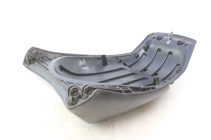 photo de REAR SEAT PEUGEOT SATELIS 125 (2006 - 2009) - Component detail