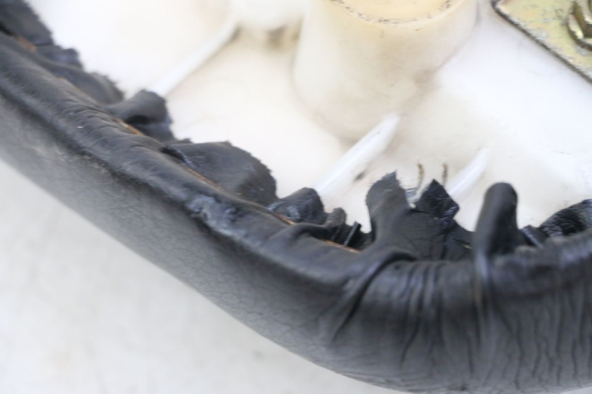 photo de REAR SEAT SUZUKI SV S 650 (1999 - 2002) - Zoom on usage condition