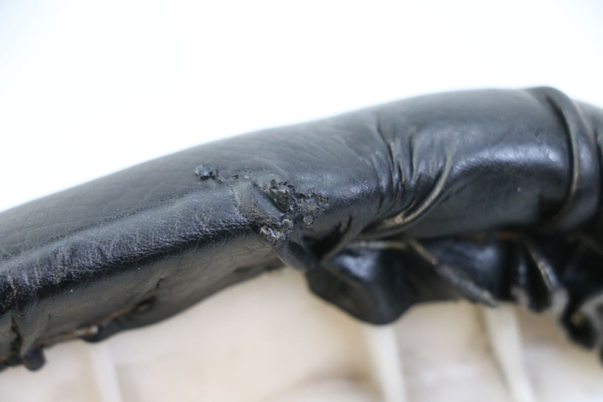 photo de REAR SEAT SUZUKI SV S 650 (1999 - 2002) - Technical close-up