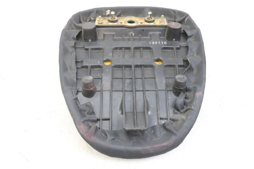 photo de REAR SEAT SUZUKI SV N 650 (1999 - 2002) - Component detail