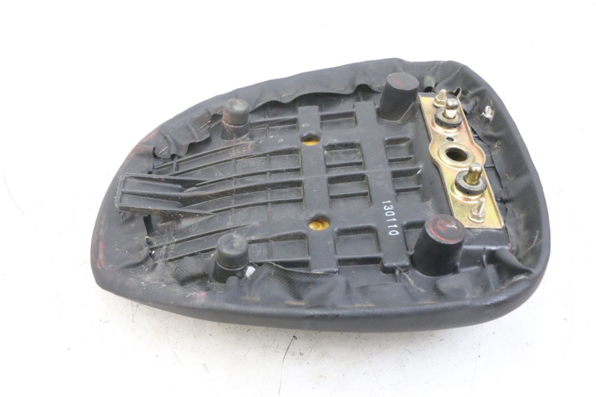 photo de REAR SEAT SUZUKI SV N 650 (1999 - 2002) - Zoom on usage condition