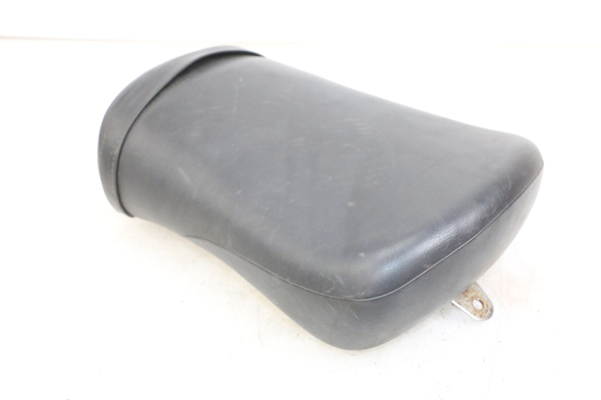 photo de REAR SEAT SUZUKI VL INTRUDER 125 (2004 - 2007) - Additional view of the item