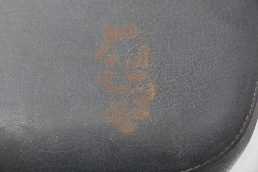 photo de REAR SEAT YAMAHA YP MAJESTY 125 (1998 - 2001) - Component detail