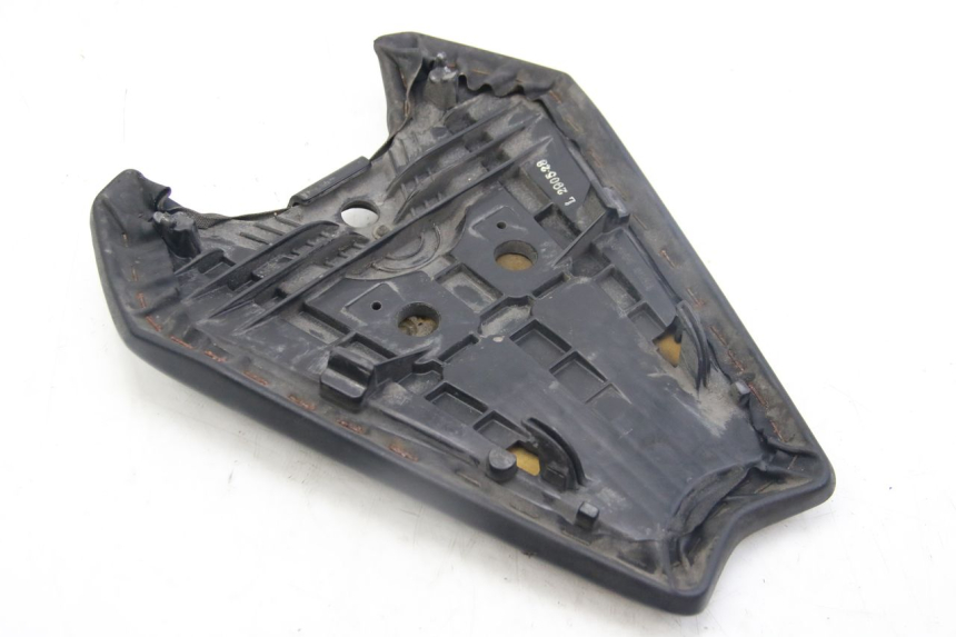 photo de REAR SEAT KAWASAKI Z ABS 1000 (2014 - 2020) - Fixing points details