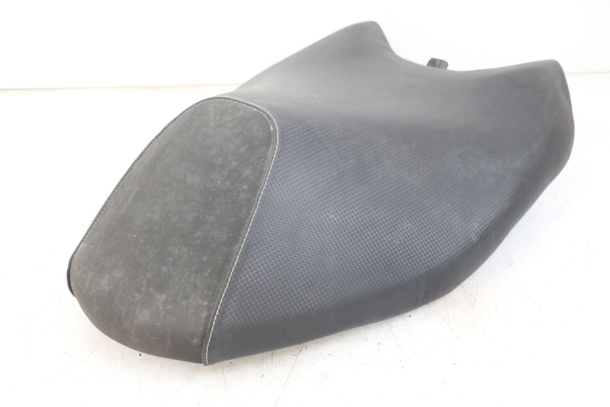 photo de FRONT SEAT YAMAHA AEROX 2T 50 (2013 - 2017) - Additional view of the item