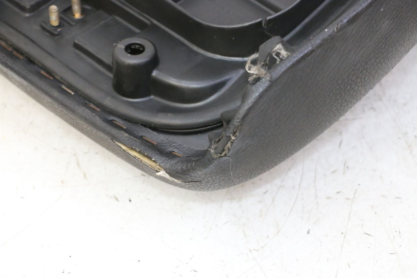 photo de FRONT SEAT KYMCO AGILITY 4T 50 (2005 - 2018) - Alternative perspective