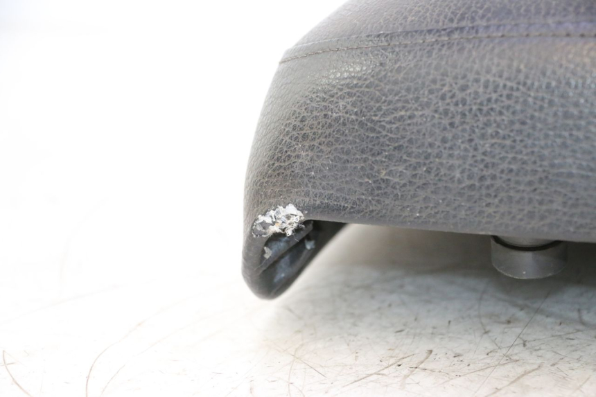 photo de FRONT SEAT KYMCO AGILITY PREMIUM 50 (2007 - 2010) - Technical close-up