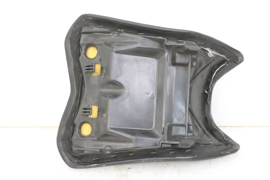photo de FRONT SEAT EBROH BRAVO GLE 1 (2020 - 2024) - Fixing points details