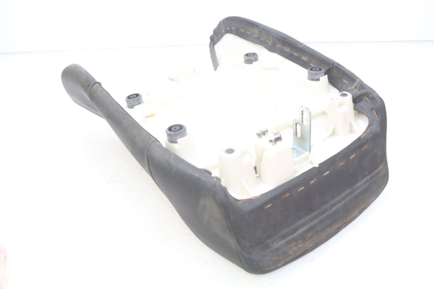 photo de FRONT SEAT YAMAHA FJR ABS 1300 (2016 - 2020) - Zoom on usage condition