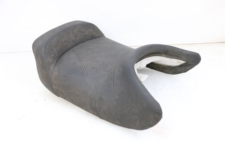 photo de FRONT SEAT YAMAHA FJR ABS 1300 (2006 - 2012) - Fixing points details