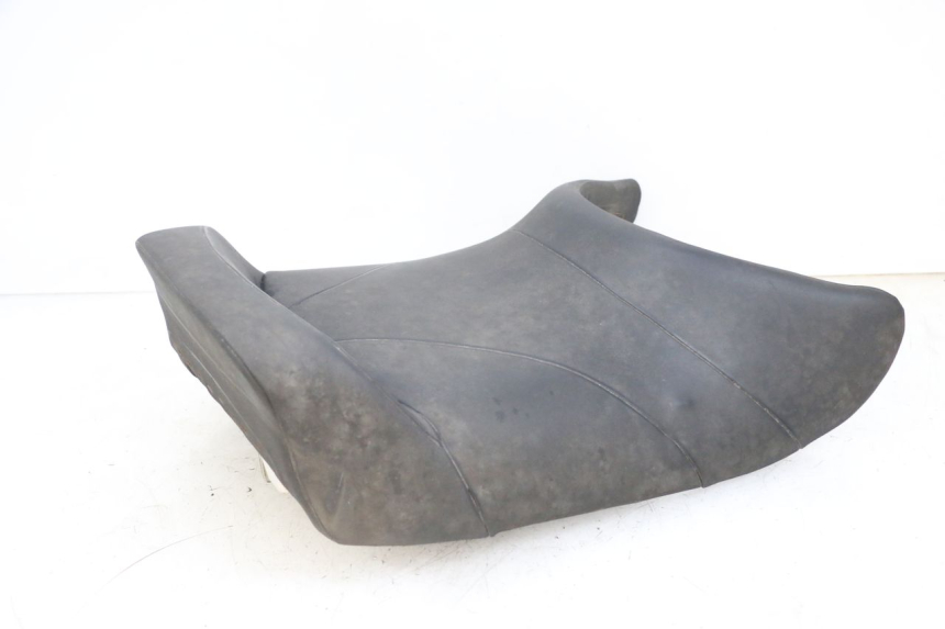 photo de FRONT SEAT YAMAHA FJR ABS 1300 (2006 - 2012) - Surface and material condition