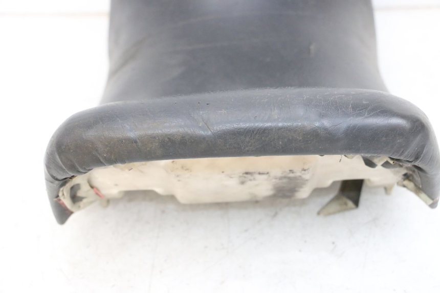 photo de FRONT SEAT KAWASAKI GPX R WARBIRD 600 (1988 - 1993) - Focus on structure