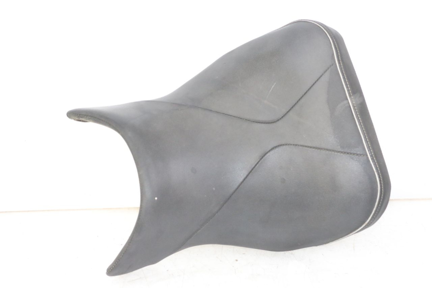 photo de FRONT SEAT SUZUKI GSR 750 (2011 - 2017) - Main view