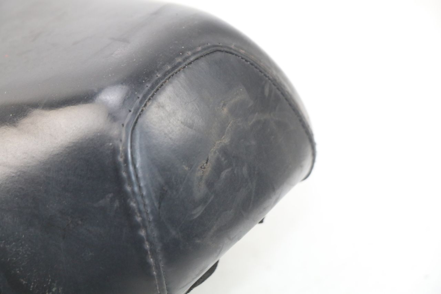 photo de FRONT SEAT PIAGGIO LIBERTY 4T 50 (2009 - 2015) - Zoom on usage condition