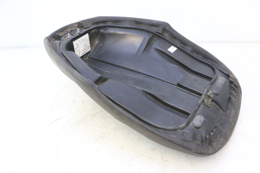 photo de FRONT SEAT MBK NITRO 50 (2004 - 2008) - Alternative perspective
