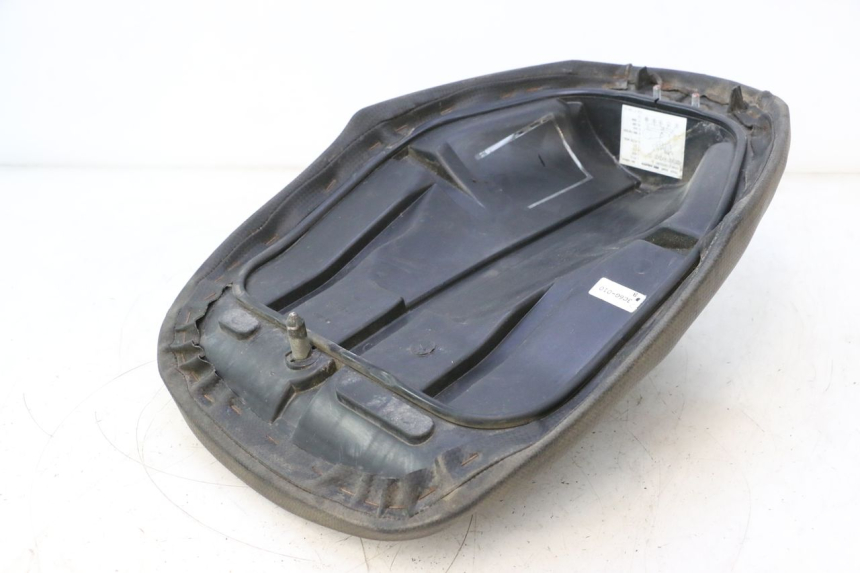 photo de FRONT SEAT MBK NITRO 50 (2004 - 2008) - Technical close-up