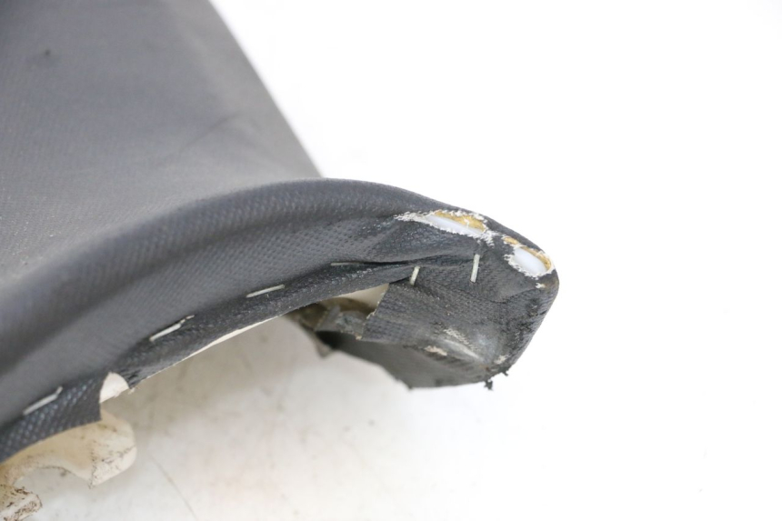 photo de FRONT SEAT YAMASAKI ROADSTER 50 (2013 - 2018) - Distinctive features