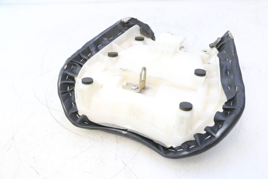 photo de FRONT SEAT YAMASAKI ROADSTER 50 (2013 - 2018) - Technical close-up