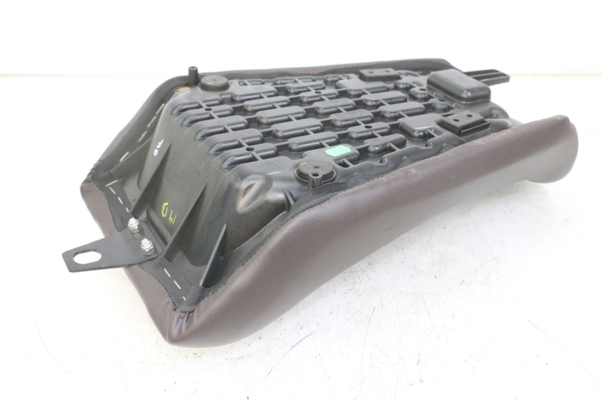 photo de FRONT SEAT ROYAL ENFIELD HYMALAYAN 410 (2016 - 2023) - Alternative perspective