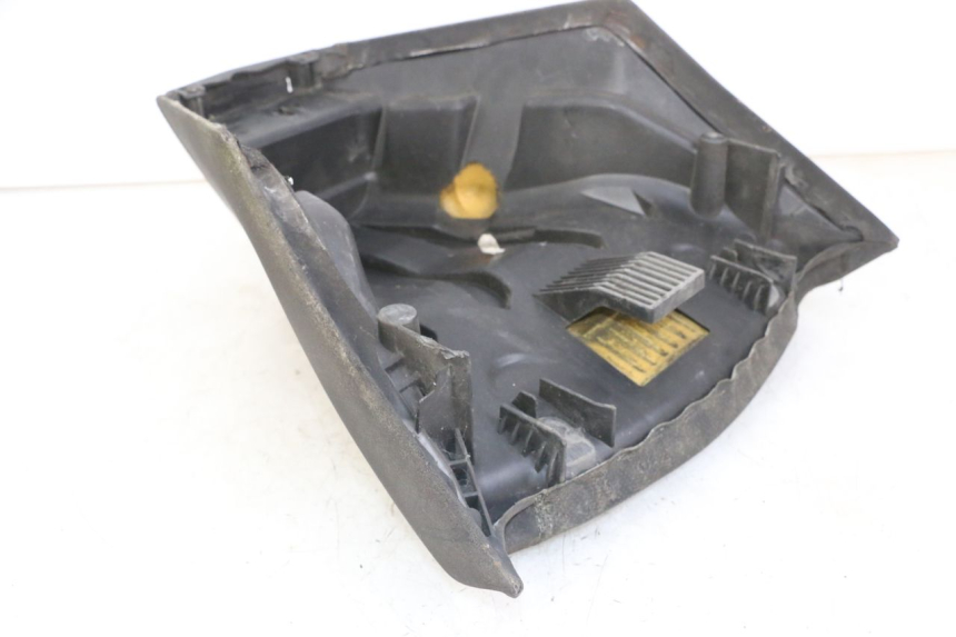 photo de FRONT SEAT PEUGEOT SATELIS 125 (2013 - 2018) - Component detail