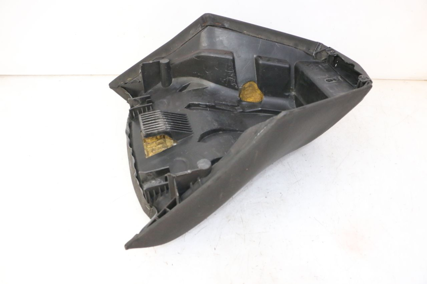 photo de FRONT SEAT PEUGEOT SATELIS 125 (2010 - 2012) - Component detail