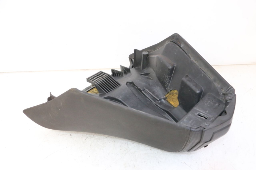 photo de FRONT SEAT PEUGEOT SATELIS 125 (2010 - 2012) - Zoom on usage condition