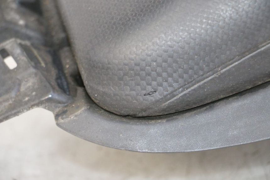 photo de FRONT SEAT APRILIA SR R 2T LC 50 (2018 - 2021) - Checked used part