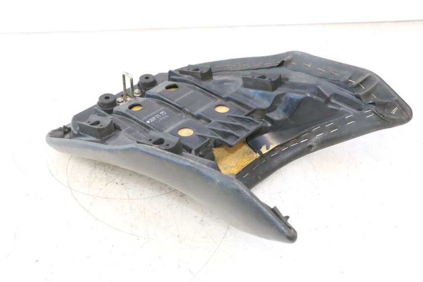 photo de FRONT SEAT DAELIM VJ ROADWIN 125 (2004 - 2007) - Distinctive features