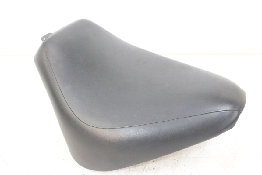 photo de FRONT SEAT YAMAHA XVS DRAG STAR DRAGSTAR 650 (1997 - 2007) - Checked used part