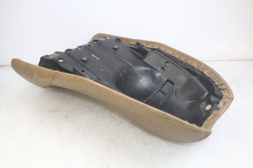 photo de FRONT SEAT YAMAHA YP MAJESTY 400 (2004 - 2008) - Product overview