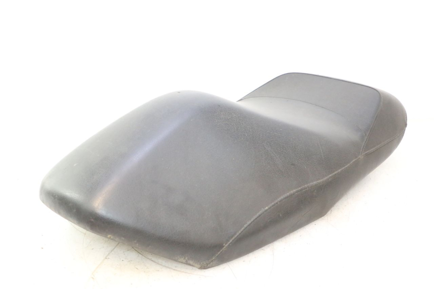 photo de FRONT SEAT YAMAHA YP MAJESTY 125 (1998 - 2001) - Detailed visual inspection