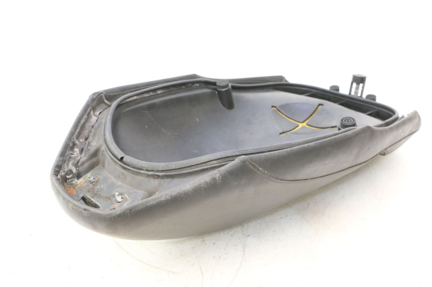 photo de FRONT SEAT YAMAHA YP MAJESTY 125 (1998 - 2001) - Checked used part