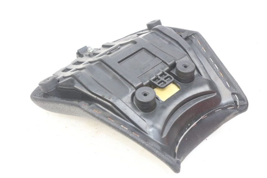 photo de FRONT SEAT KAWASAKI Z 650 (2016 - 2019) - Zoom on usage condition