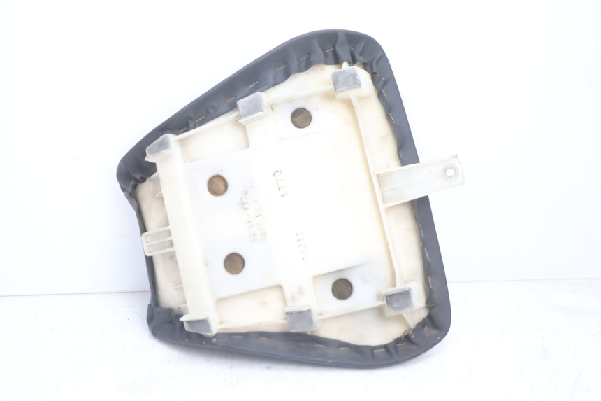 photo de FRONT SEAT KAWASAKI ZX-6R ZX6R 600 (1995 - 1997) - Markings and original references