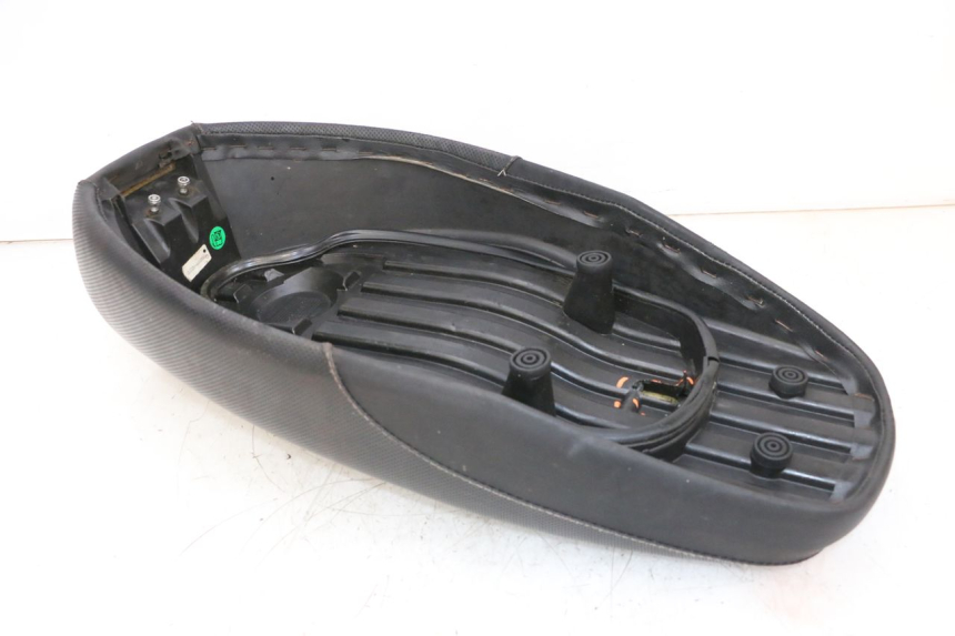 photo de SEAT MBK BOOSTER SPIRIT NAKED 50 (2004 - 2017) - Fixing points details