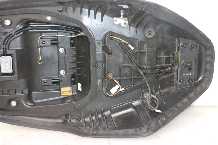 photo de SEAT SUZUKI BURGMAN EXECUTIVE ABS 650 (2006 - 2012) - Additional view of the item