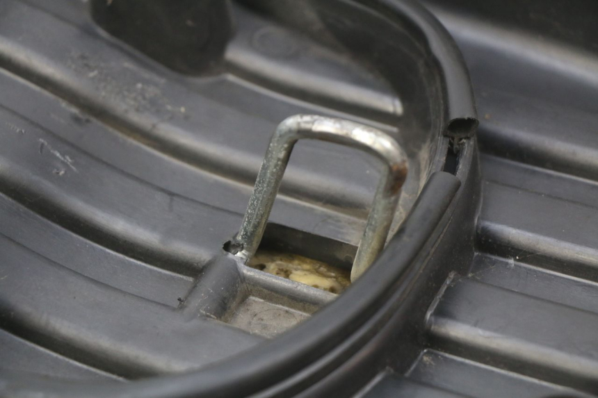 photo de SEAT YAMAHA BW'S NAKED 50 (2008 - 2019) - Markings and original references