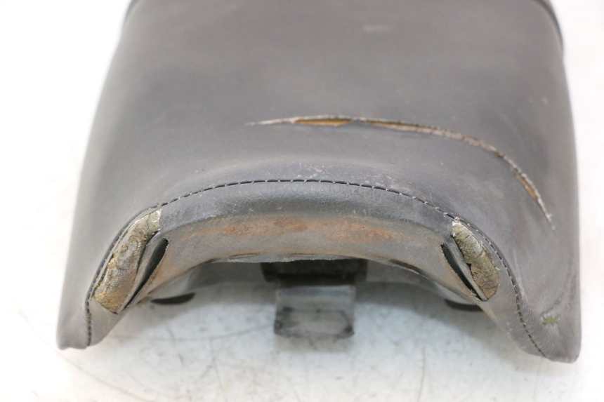 photo de SEAT HONDA CB TWO FIFTY 250 (1991 - 2002) - High-resolution close-up