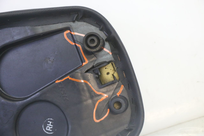 photo de SEAT SYM CROX 4T 50 (2016 - 2023) - Surface and material condition