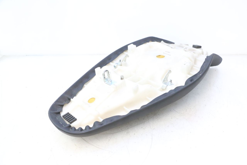 photo de SEAT KAWASAKI ER-6 ER6 N 650 (2005 - 2009) - Fixing points details