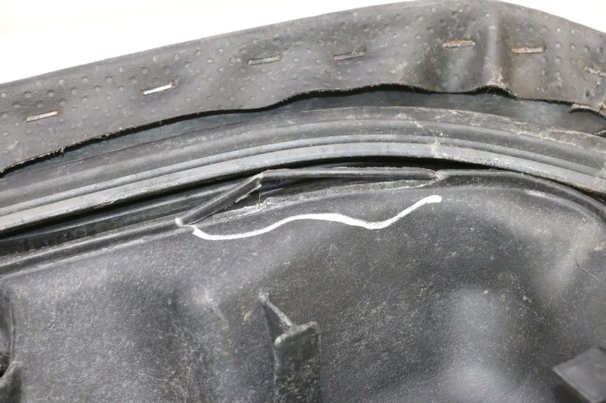 photo de SEAT HONDA FES S-WING SWING ABS 125 (2007 - 2015) - Detailed visual inspection