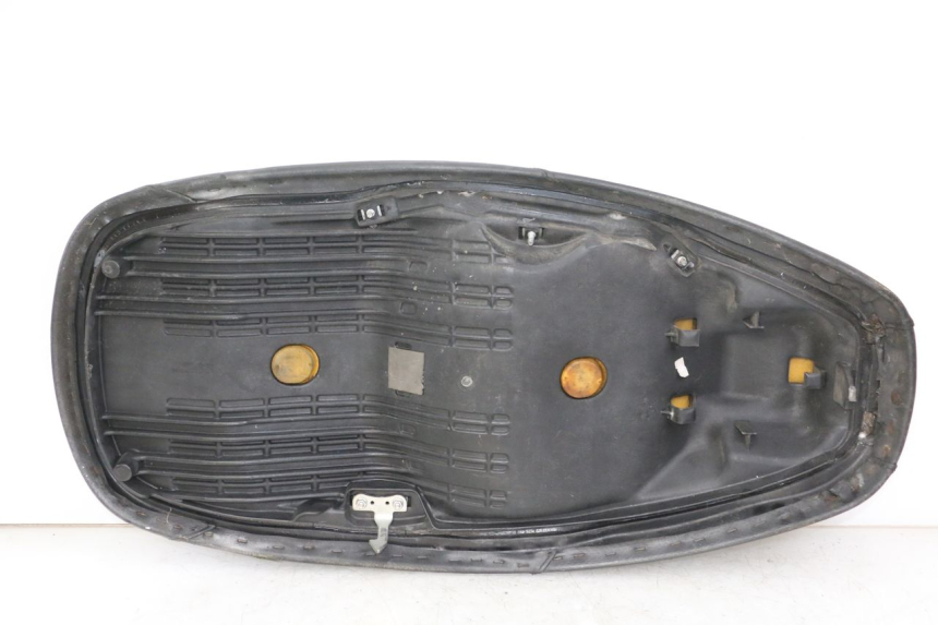 photo de SEAT HONDA FES S-WING SWING 125 (2007 - 2015) - Detailed visual inspection