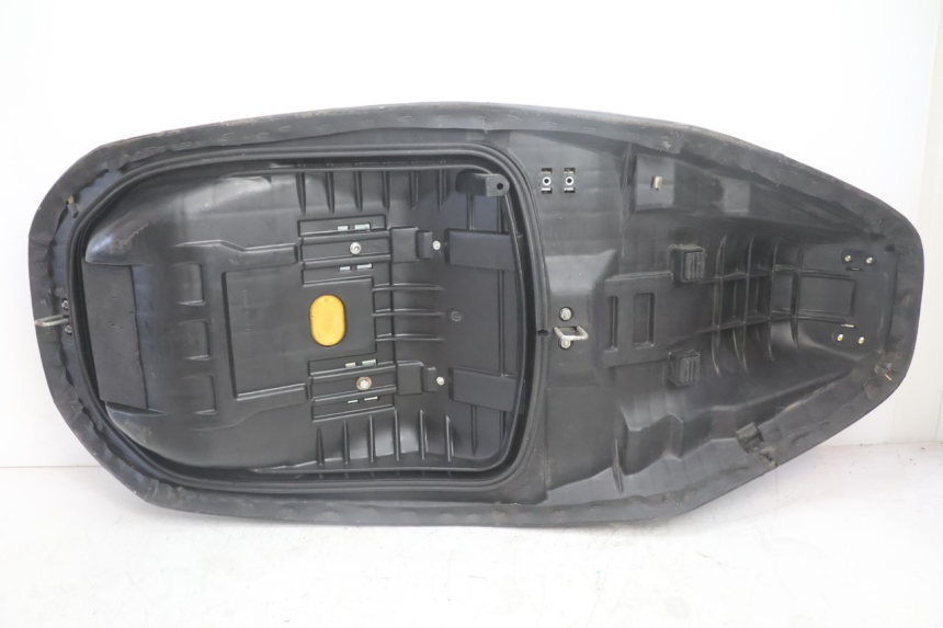 photo de SEAT HONDA FJS SILVER WING SILVERWING 400 (2005 - 2008) - Detailed visual inspection