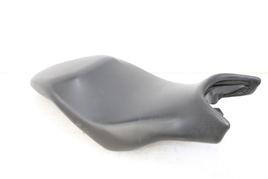 photo de SEAT BMW G310 R 310 (2016 - 2020) - Distinctive features