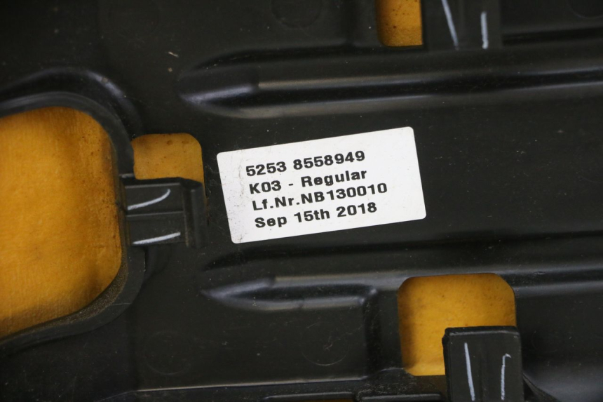 photo de SEAT BMW G310 R 310 (2016 - 2020) - Fixing points details